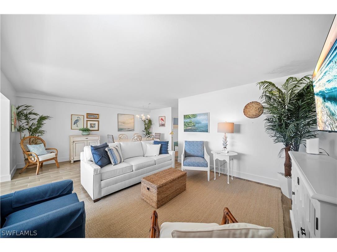 2850 Gulf Shore Boulevard N #108 Naples FL 34103 226008551 image8