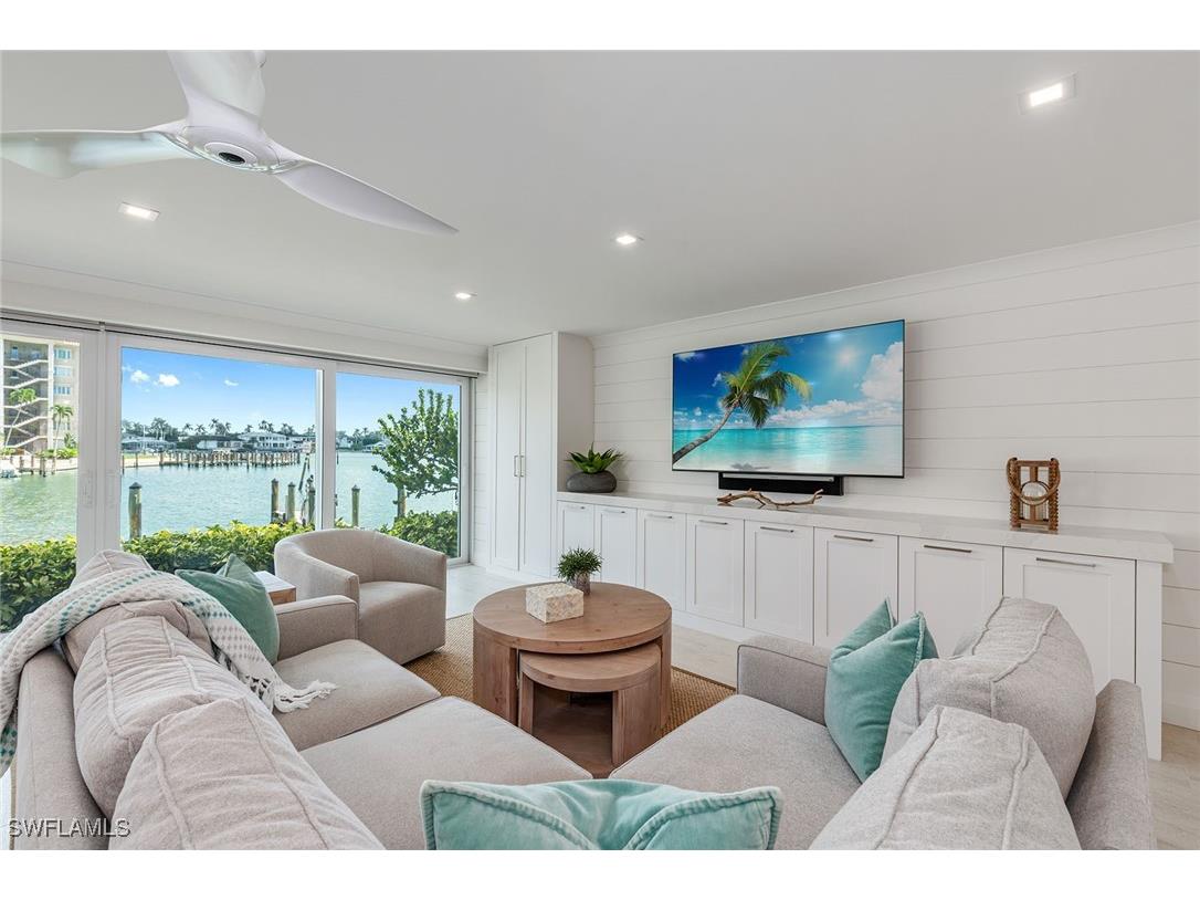 2850 Gulf Shore Boulevard N #110 Naples FL 34103 225077139 image1