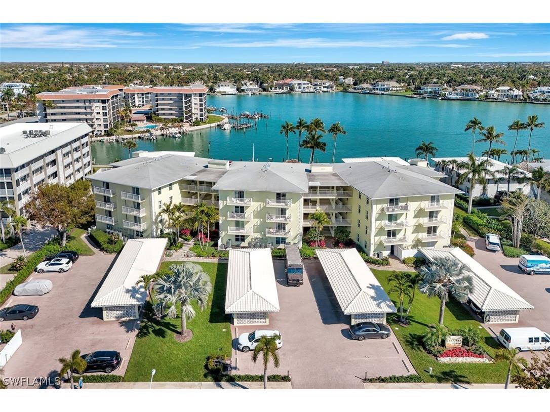 2850 Gulf Shore Boulevard N #201 Naples FL 34103 226006800 image2