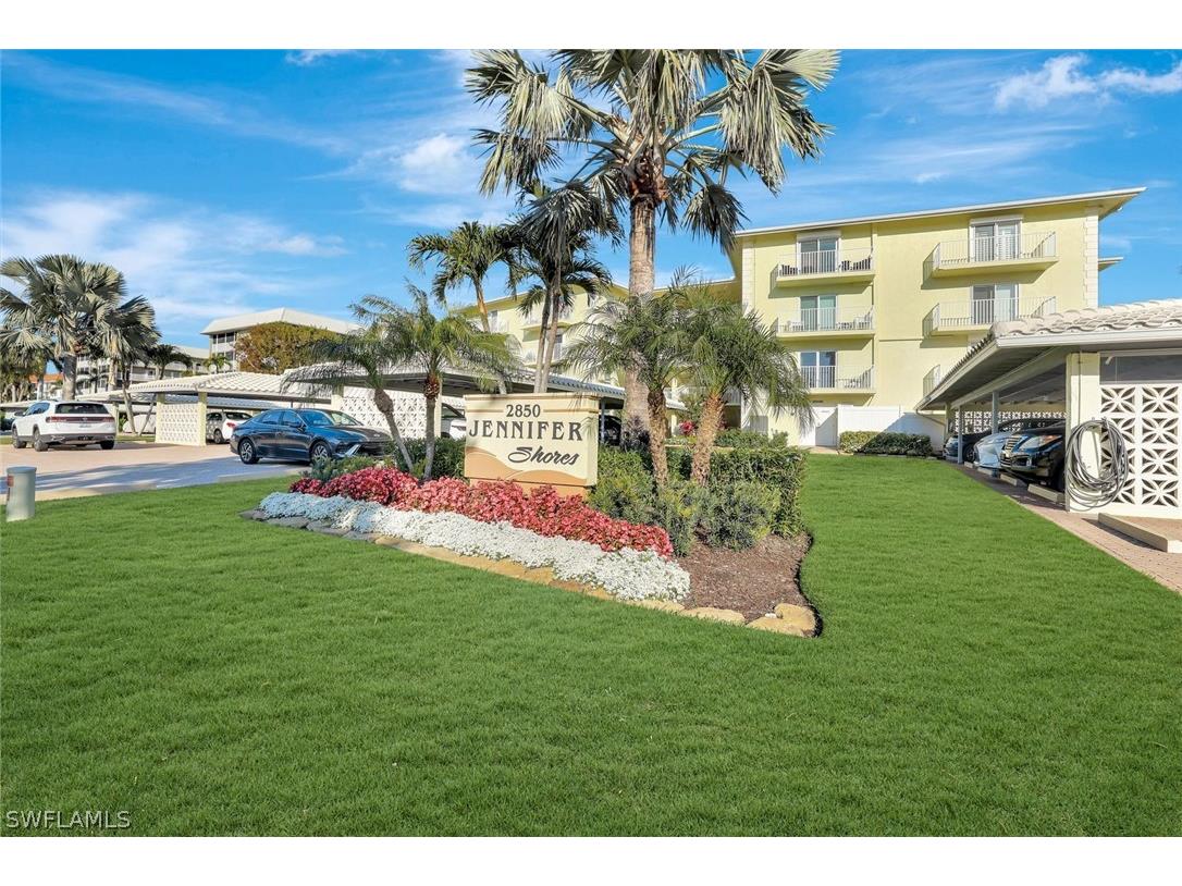 2850 Gulf Shore Boulevard N #201 Naples FL 34103 226006800 image24