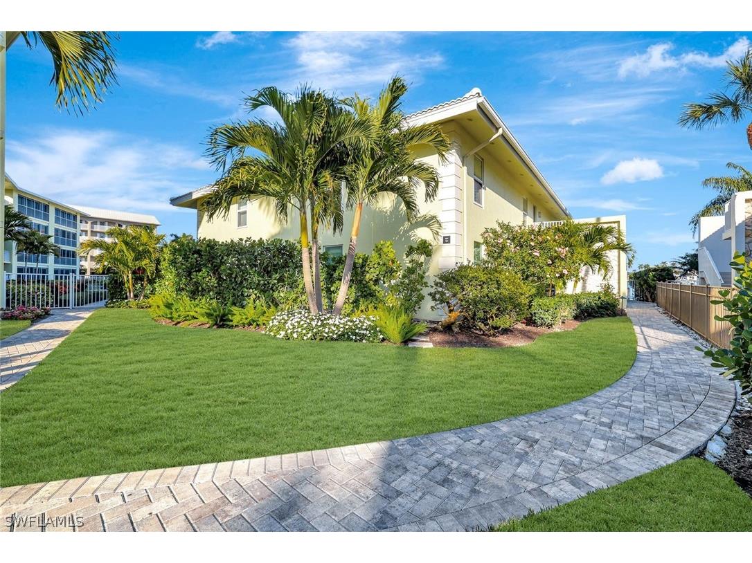 2850 Gulf Shore Boulevard N #201 Naples FL 34103 226006800 image26