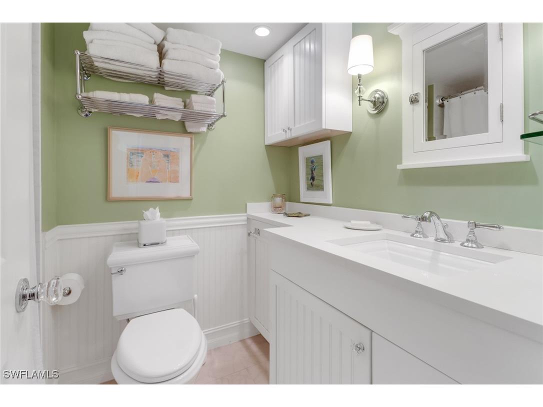 2850 Gulf Shore Boulevard N #203 Naples FL 34103 225070430 image14