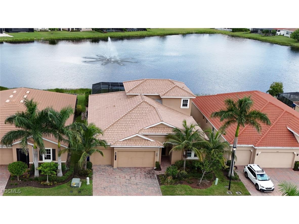 2851 Royal Gardens Avenue Fort Myers FL 33916 2025004512 image1