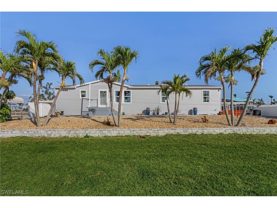 2852 York Road Saint James City FL 33956 223019835 image1