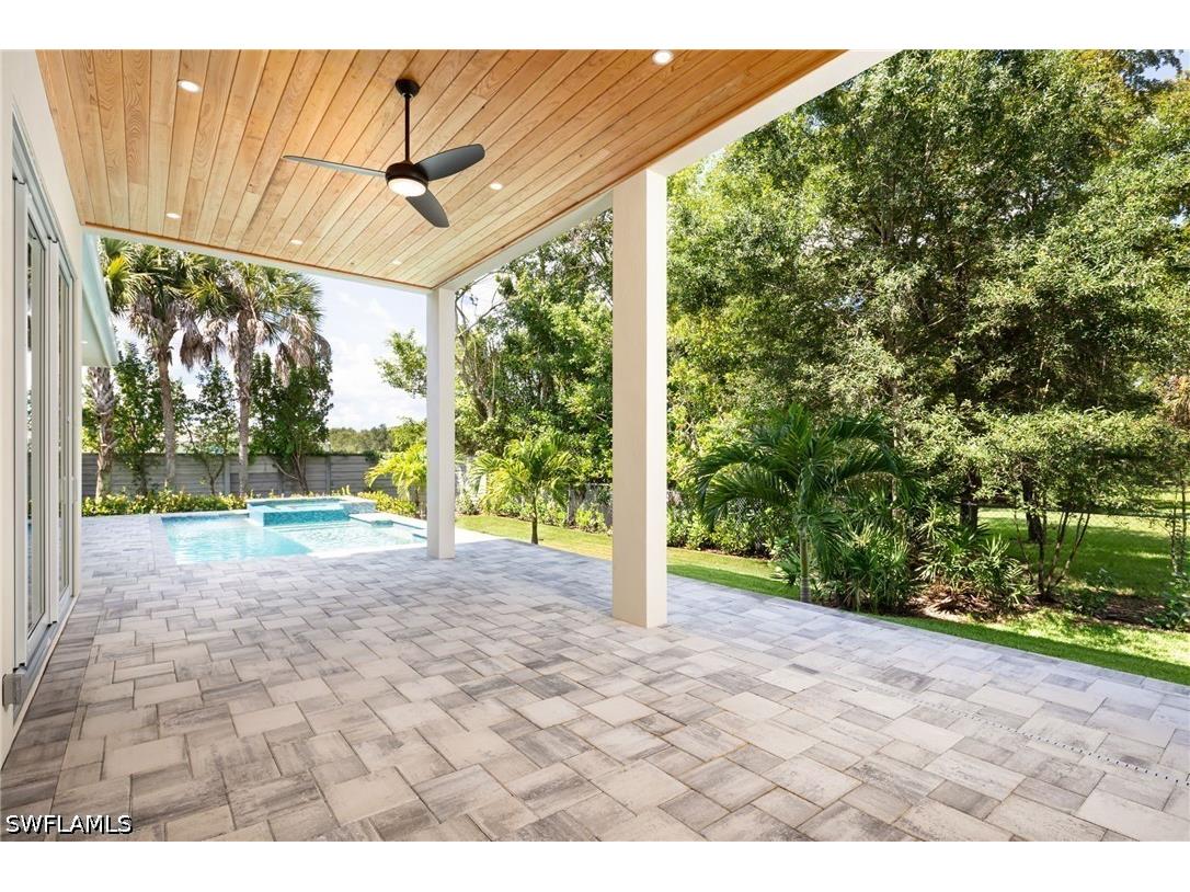 2854 Coach House Way Naples FL 34105 226022504 image12