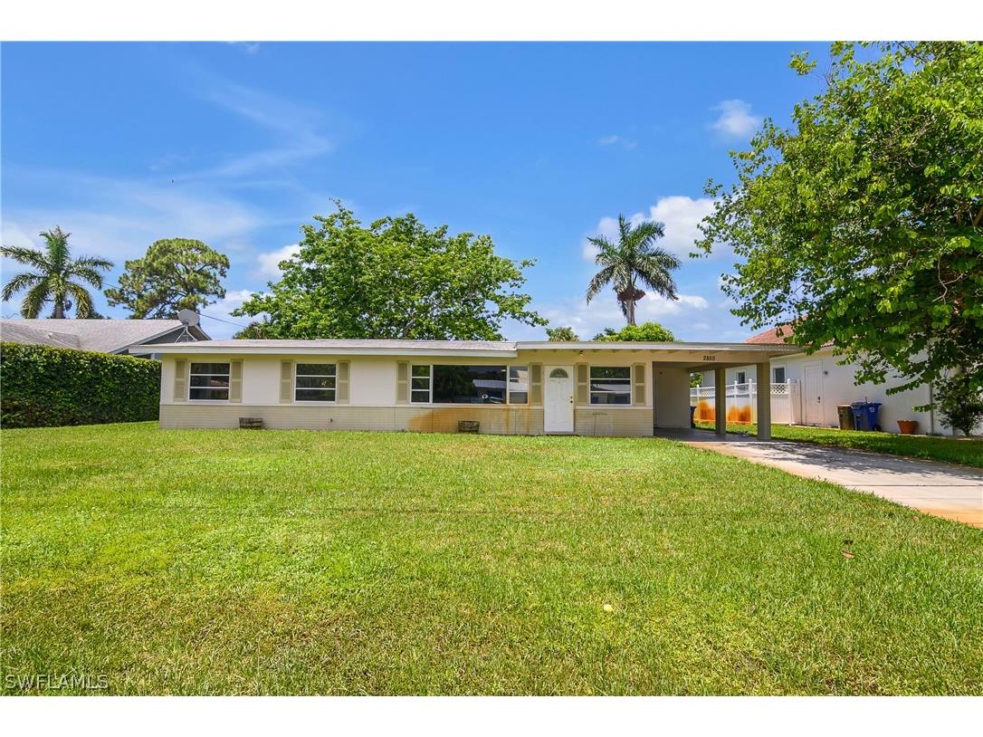 2855 10th Street N Naples FL 34103 224059636 image1