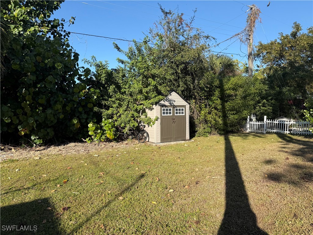 2855 Van Buren Avenue Naples FL 34112 226003171 image15