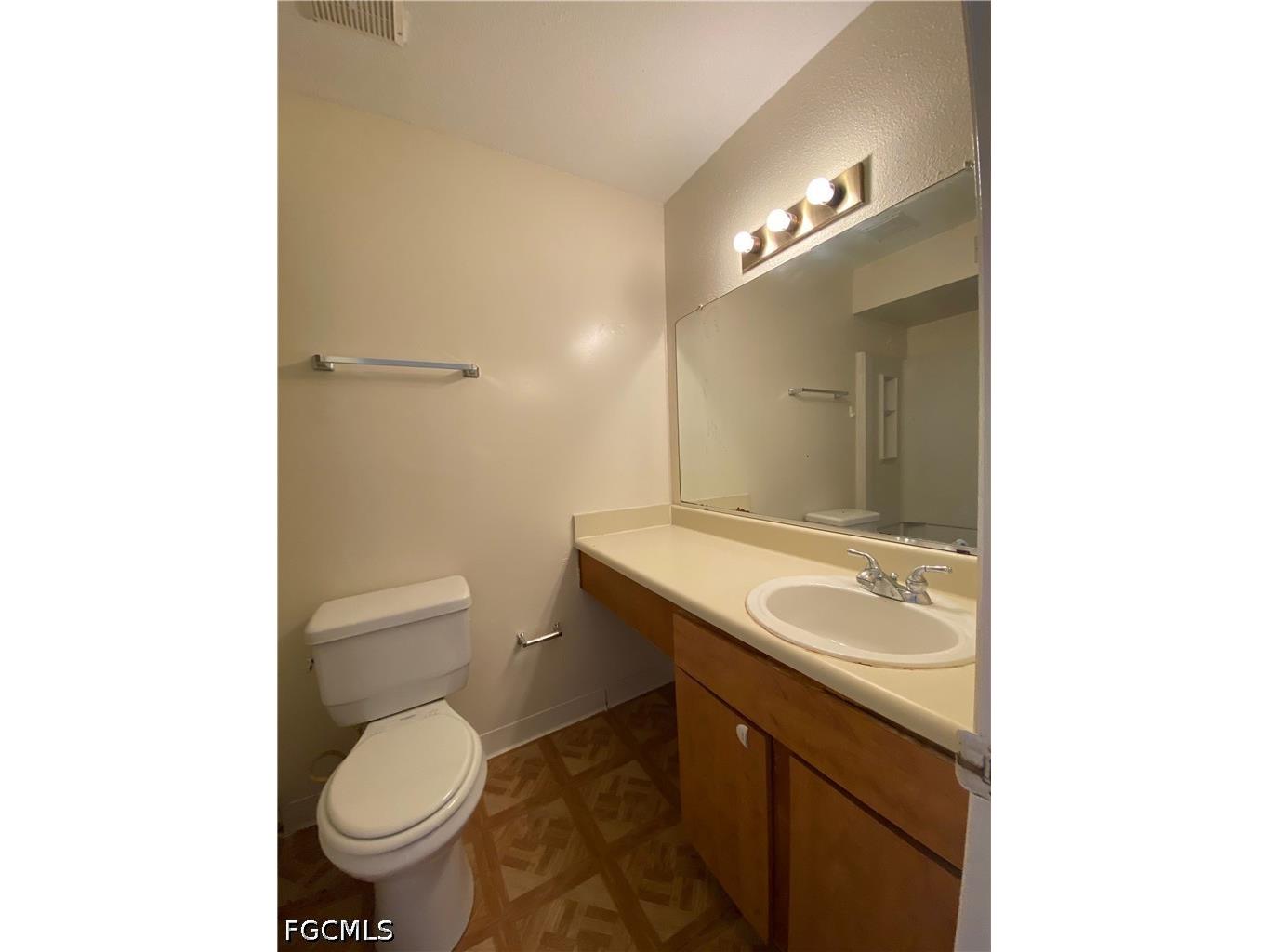 2855 Winkler Avenue #124 Fort Myers FL 33916 2026019389 image5