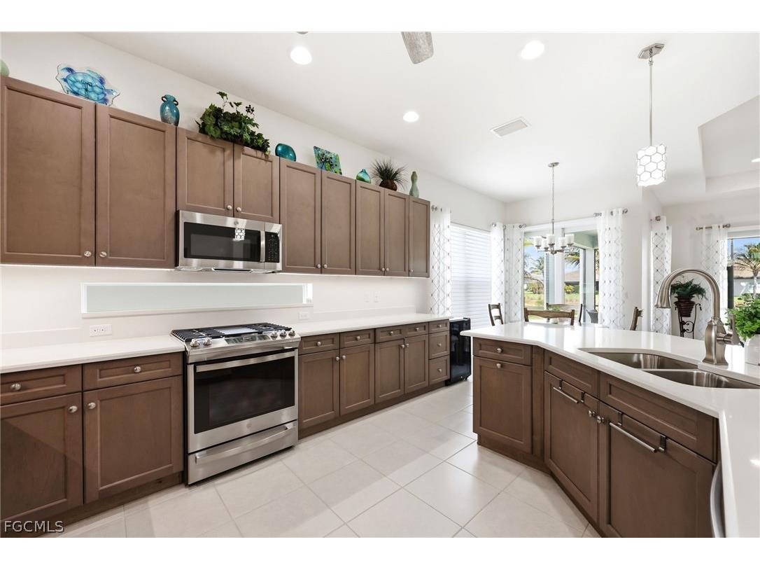 28563 Twain Drive Bonita Springs FL 34135 2026001398 image11