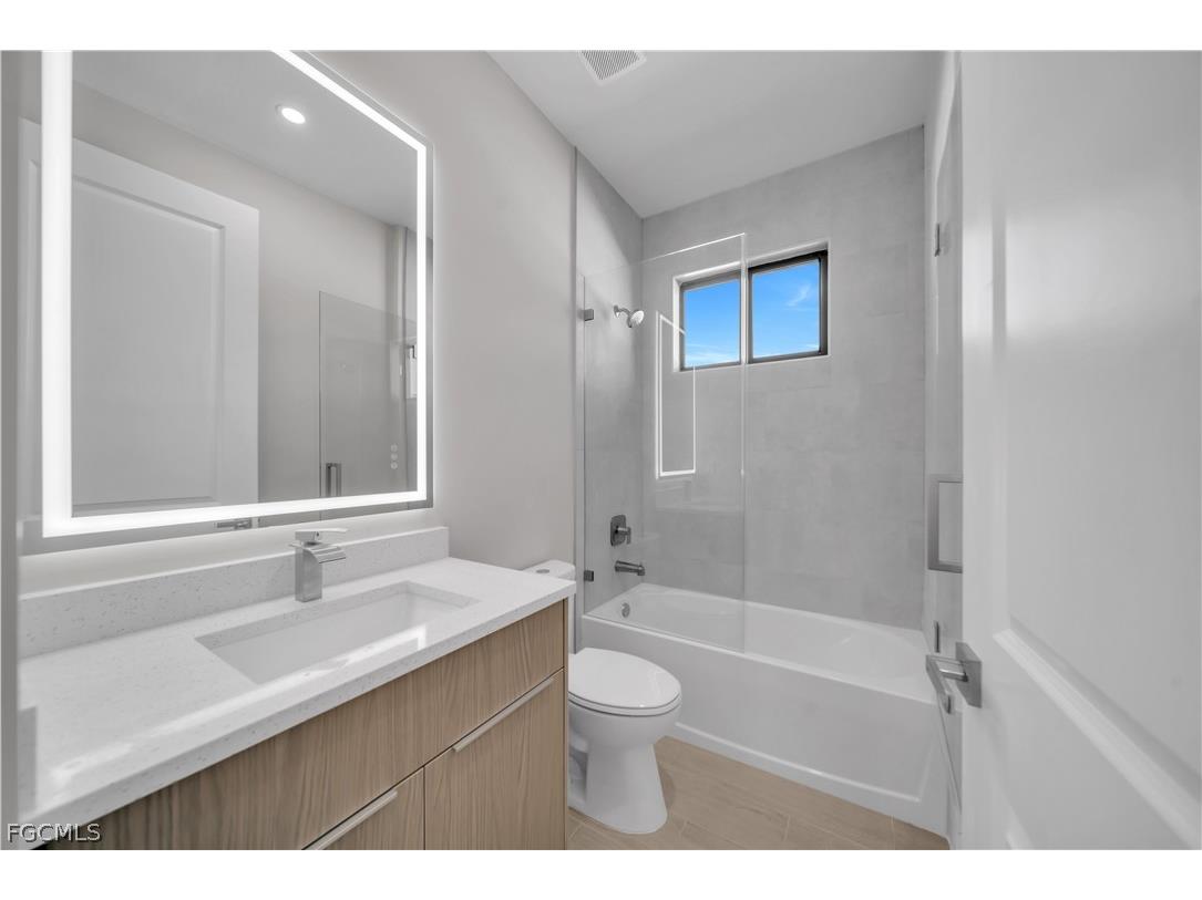 2858 SW 25th Place Cape Coral FL 33914 2026009726 image23