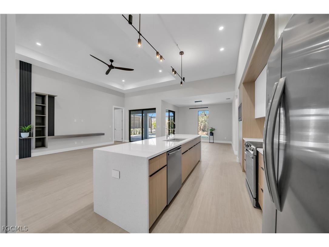 2858 SW 25th Place Cape Coral FL 33914 2026009726 image5