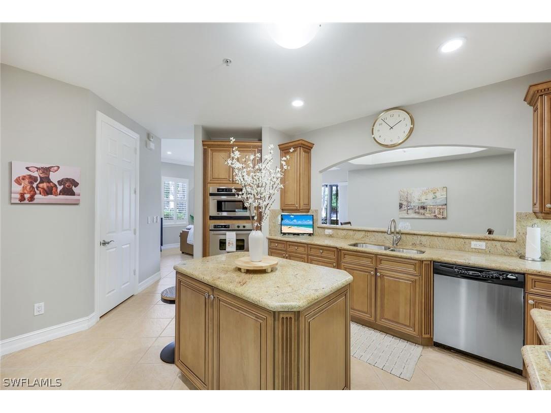 2858 Tiburon Boulevard E #101 Naples FL 34109 226007798 image15