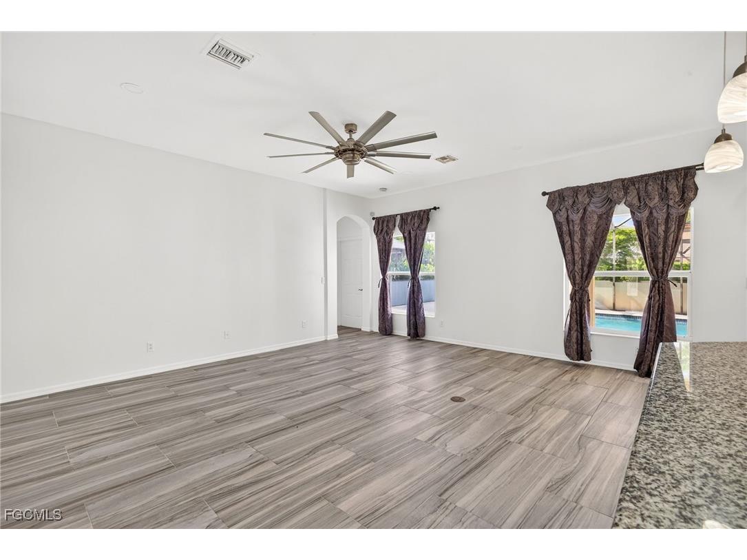 2858 Via Campania Street Fort Myers FL 33905 225052906 image7