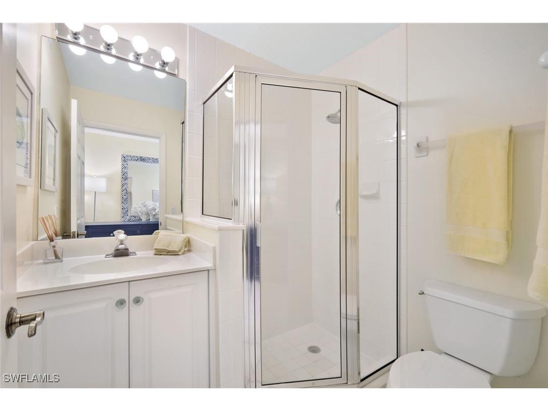 286 4th Street S #203 Naples FL 34102 225029863 image13