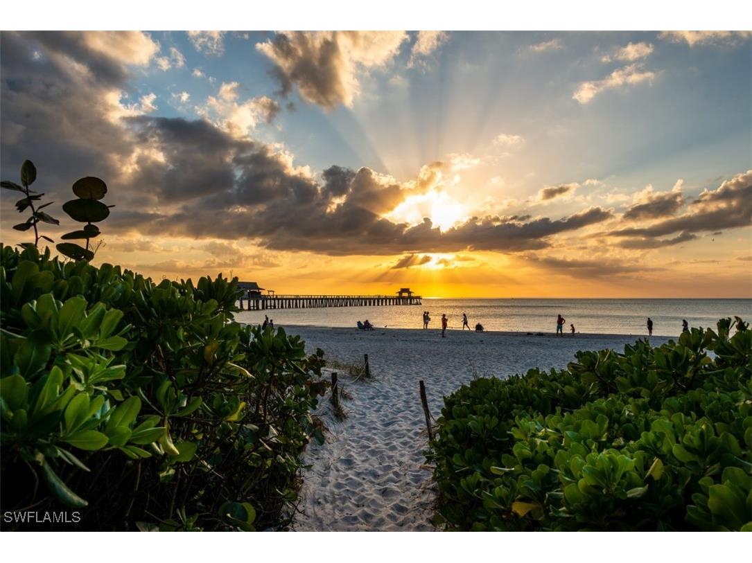 286 4th Street S #203 Naples FL 34102 225029863 image25