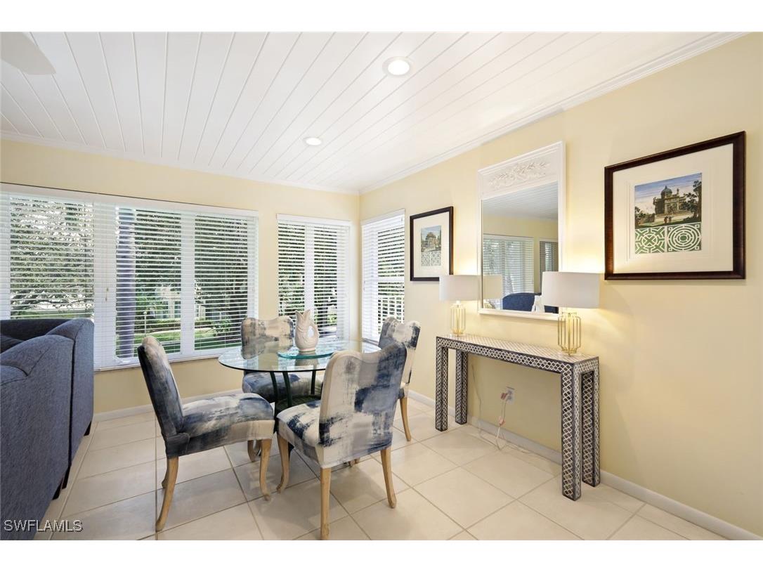 286 4th Street S #203 Naples FL 34102 225029863 image7