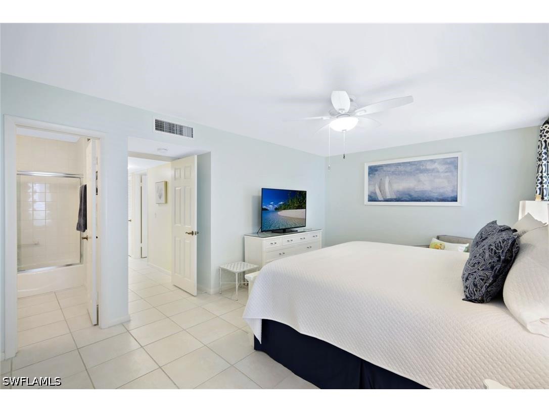 286 4th Street S #203 Naples FL 34102 226014845 image15