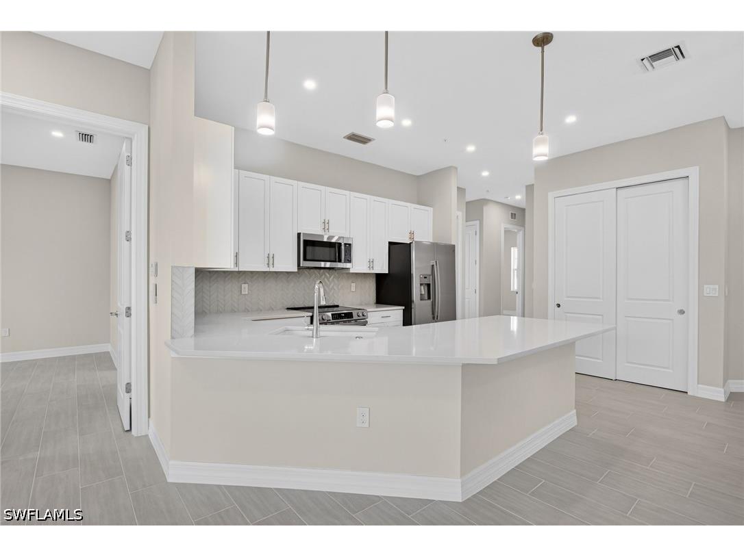 286 Indies Drive E #202 Naples FL 34114 226013349 image4