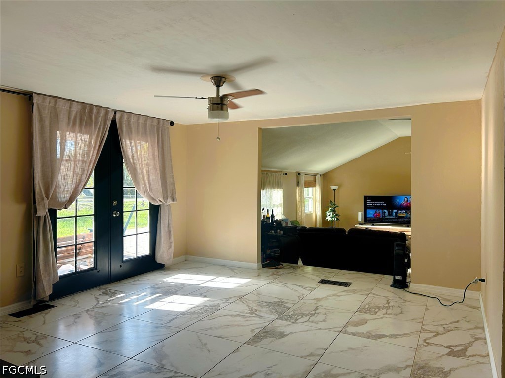 2861 N 2nd Street North Fort Myers FL 33917 2025024405 image16