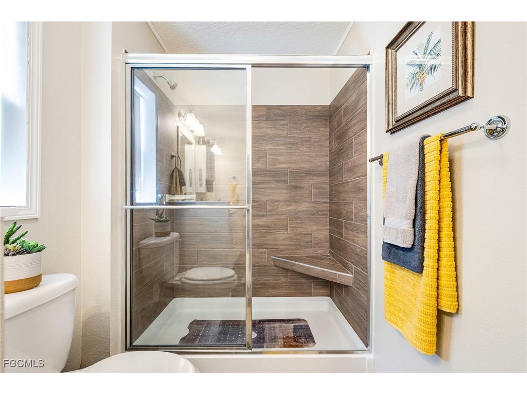 2862 York Road Saint James City FL 33956 2025025631 image11