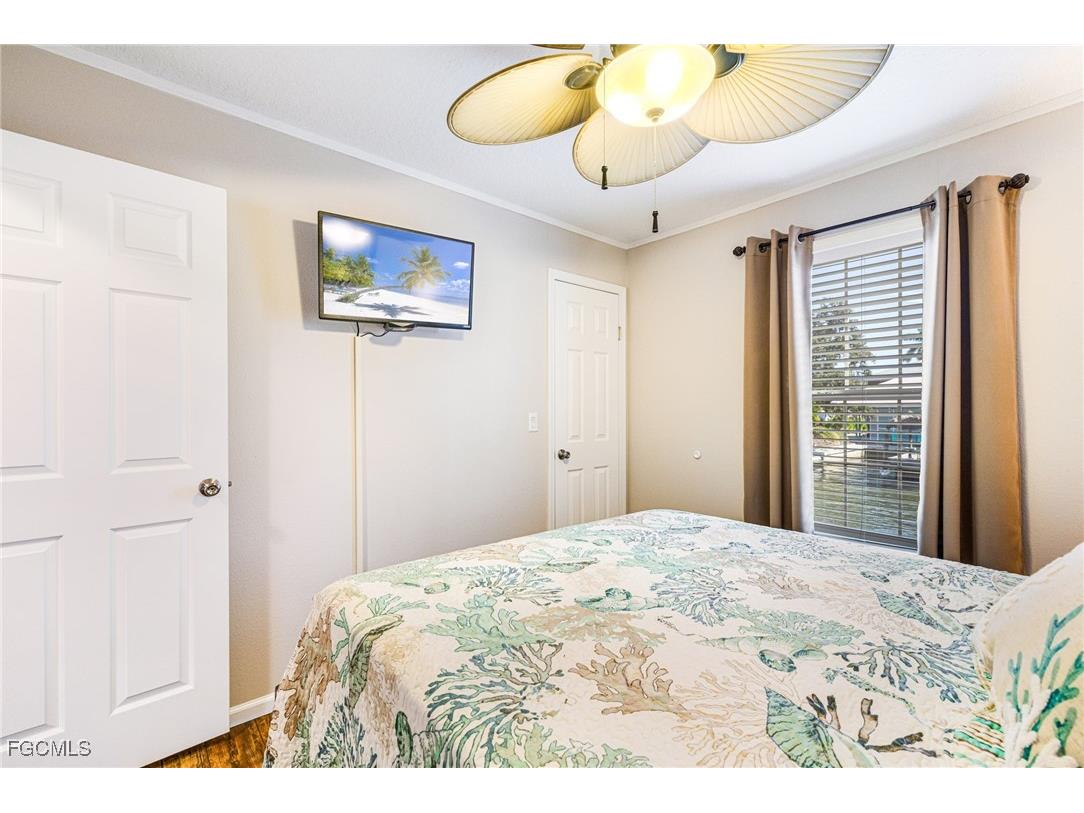 2862 York Road Saint James City FL 33956 2025025631 image27