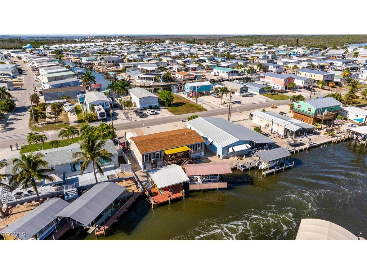 2862 York Road Saint James City FL 33956 2025025631 image31