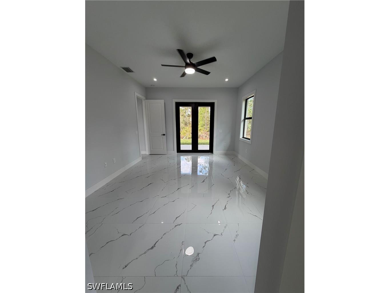 2863 52nd Avenue NE Naples FL 34120 226015566 image16