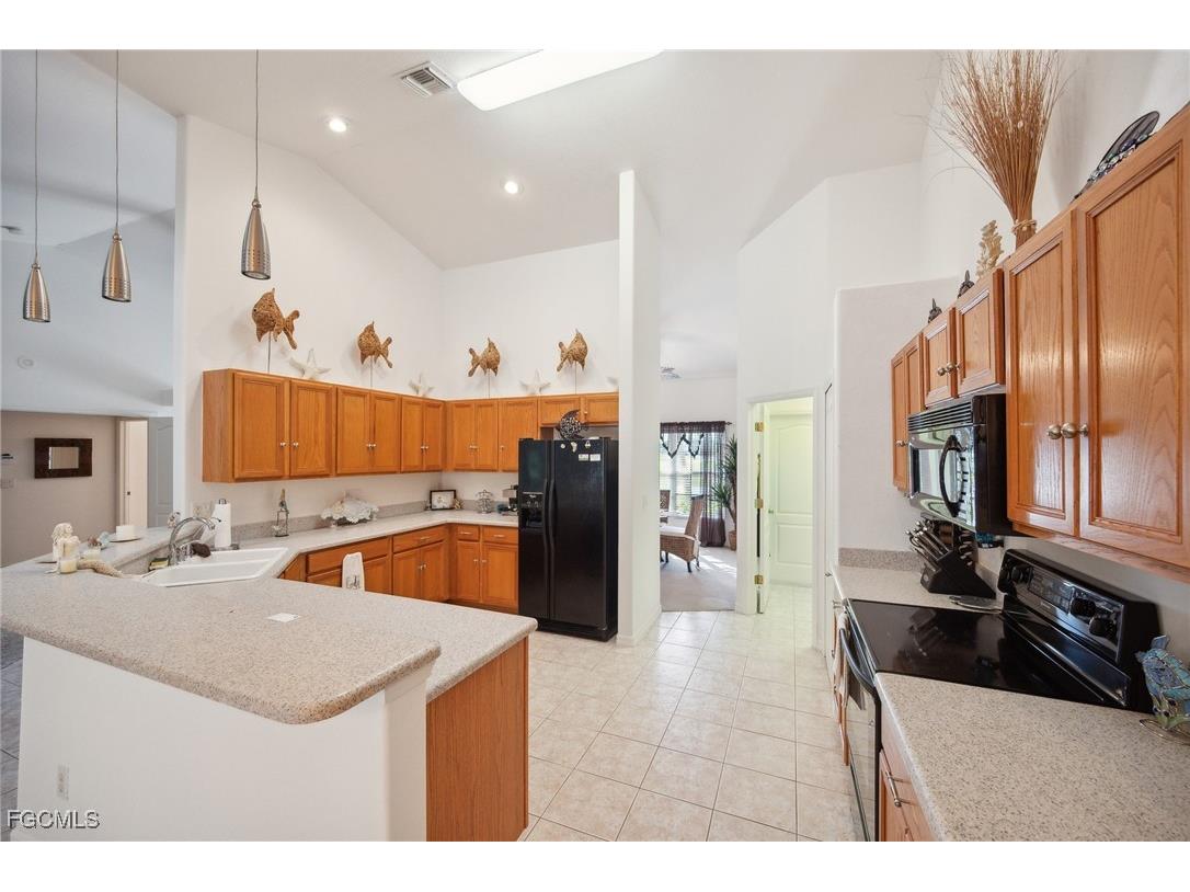 2863 SW 24th Avenue Cape Coral FL 33914 2025014586 image10