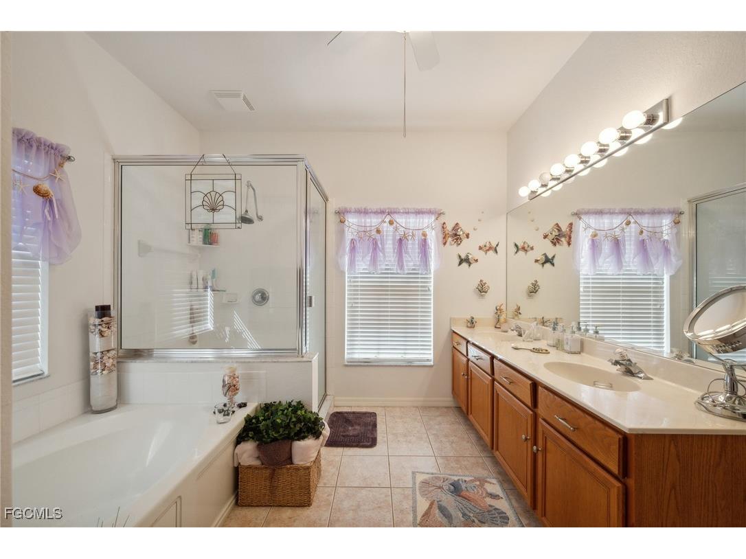 2863 SW 24th Avenue Cape Coral FL 33914 2025014586 image37