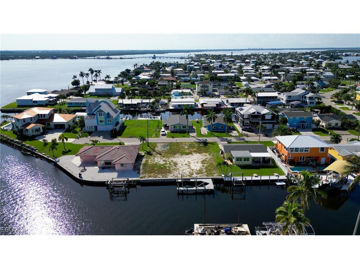 2864 Triggerfish Street Matlacha FL 33993 2025005892 image10