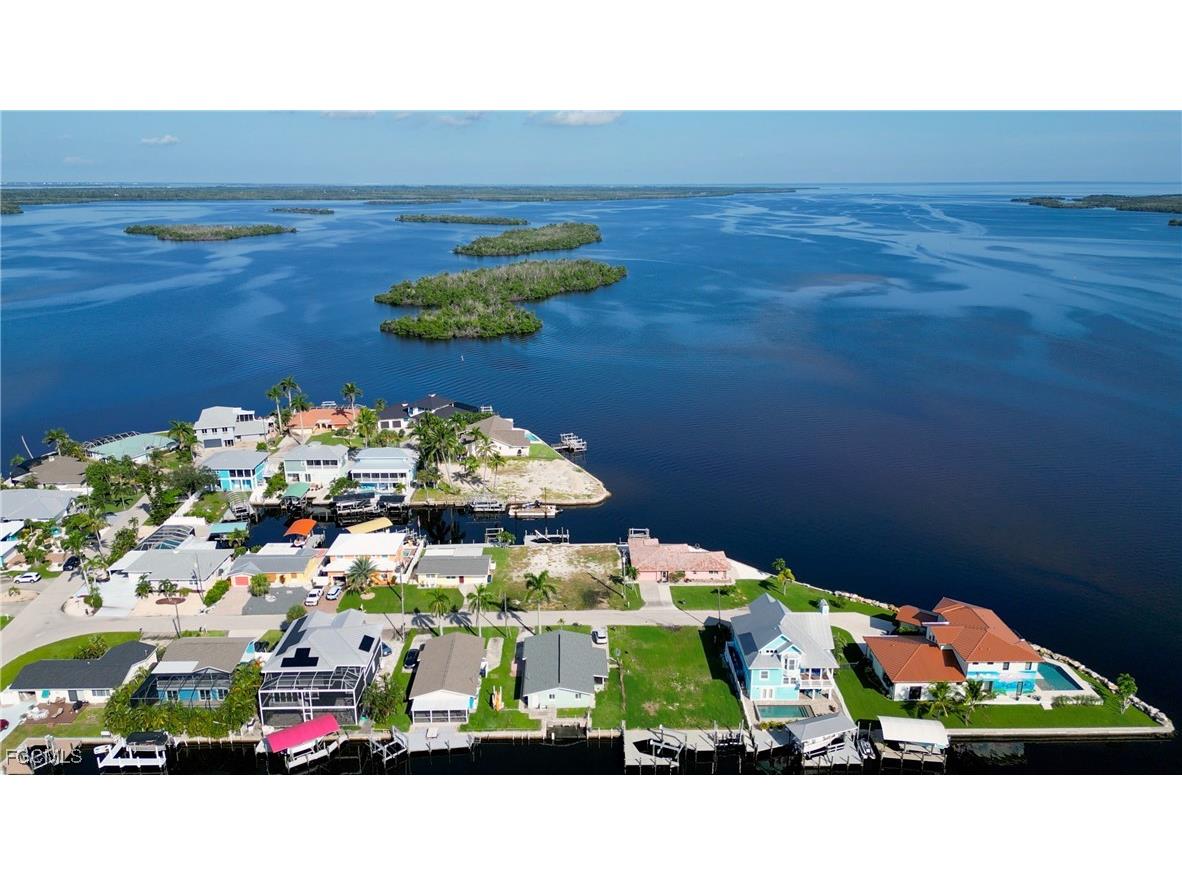 2864 Triggerfish Street Matlacha FL 33993 2025005892 image12