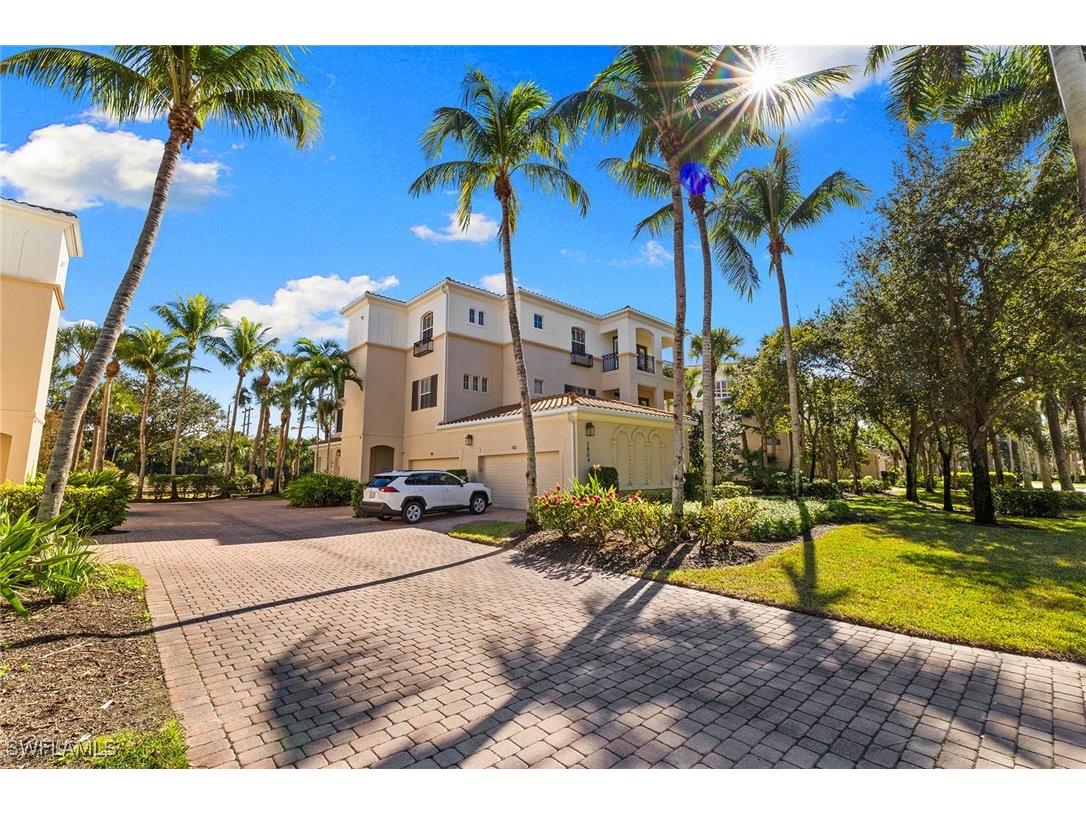 2864 Tiburon Boulevard E #102 Naples FL 34109 226001997 image2