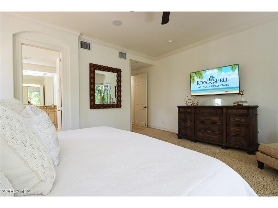 2868 Tiburon Boulevard E #102 Naples FL 34109 225058722 image18