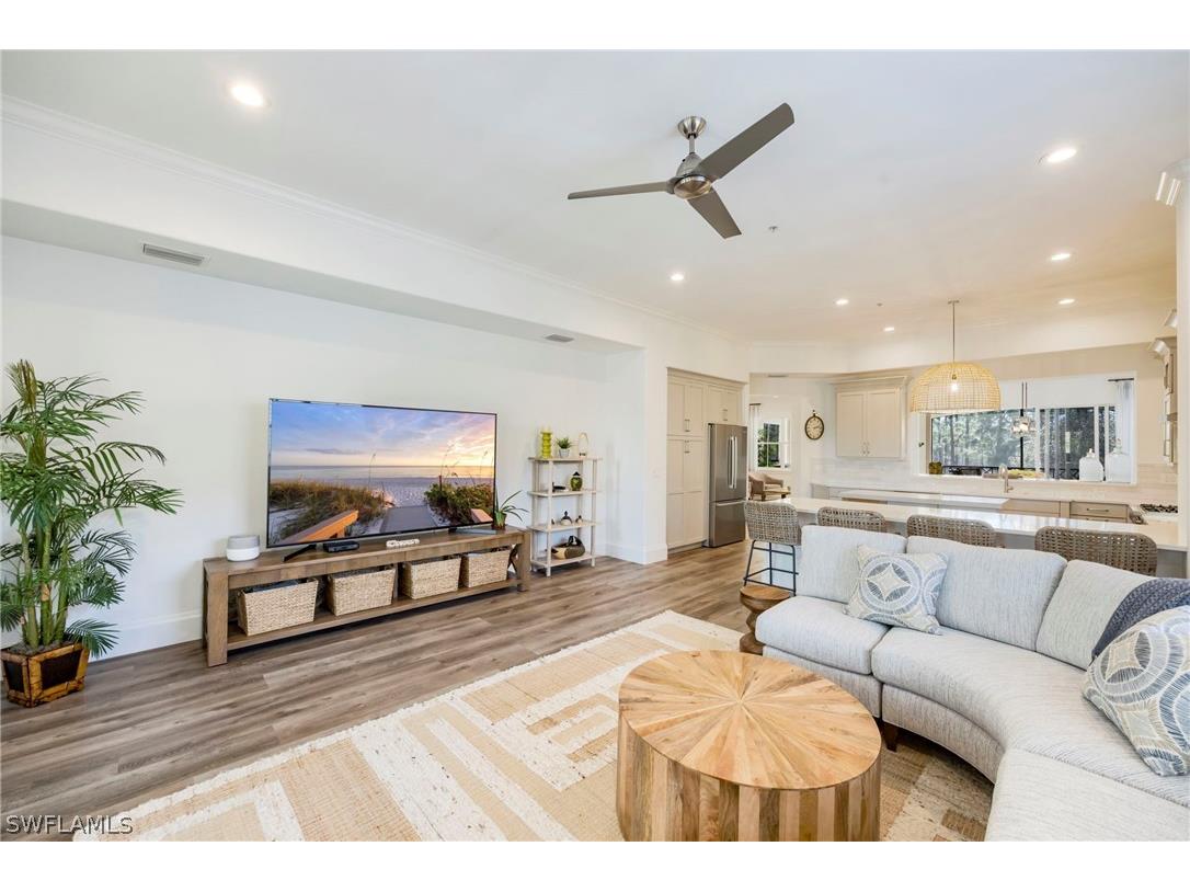 2870 Castillo Court #103 Naples FL 34109 226008853 image1