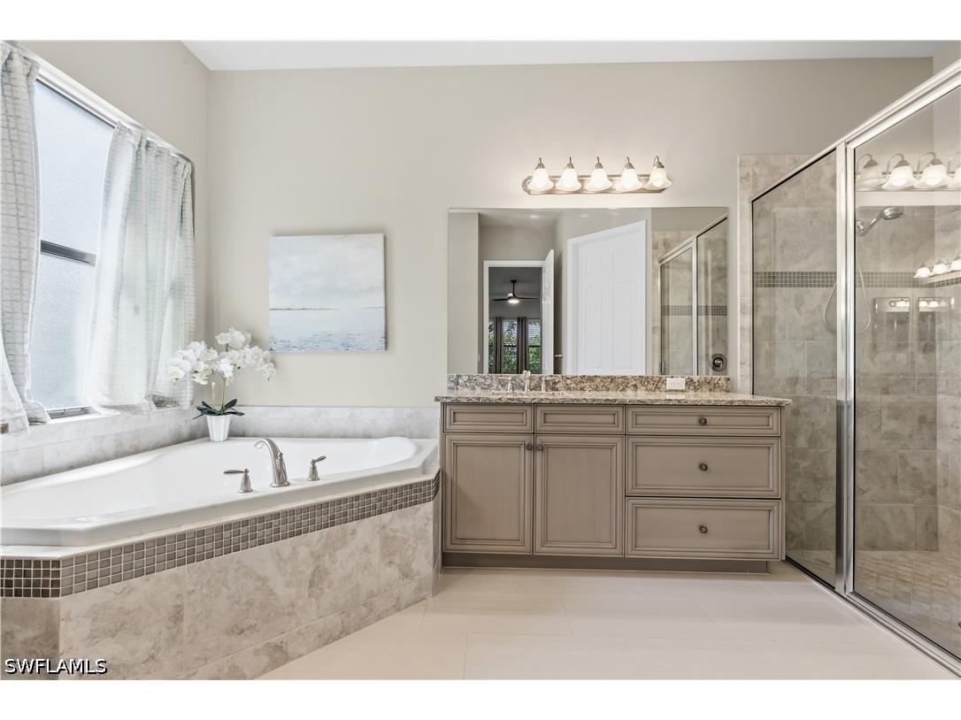 2870 Cinnamon Bay Circle NW Naples FL 34119 226020816 image17