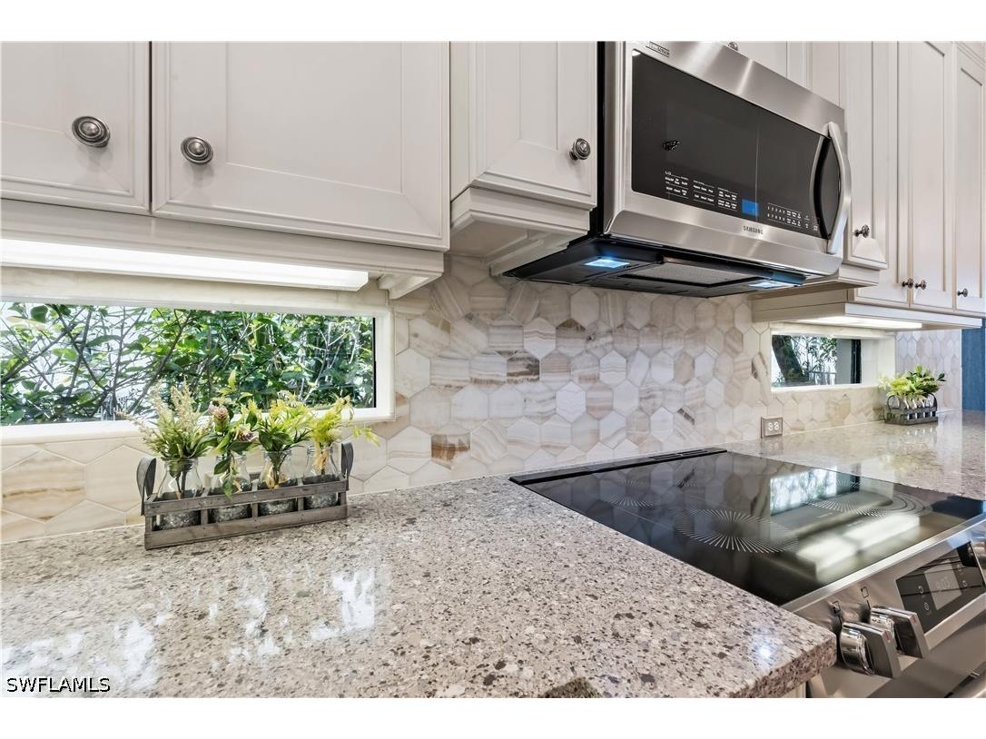 2870 Cinnamon Bay Circle NW Naples FL 34119 226020816 image4