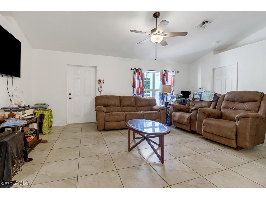 2873 66th Avenue NE Naples FL 34120 224066811 image4