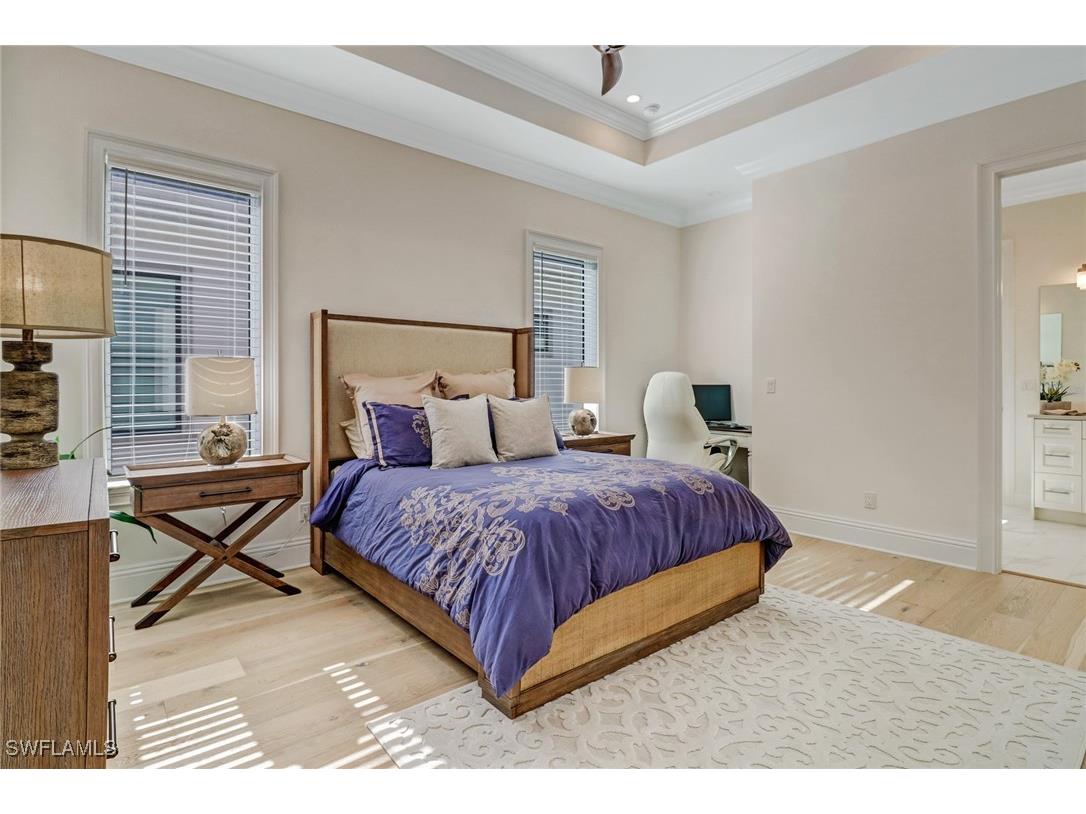 2875 Coco Lakes Drive Naples FL 34105 225053552 image18