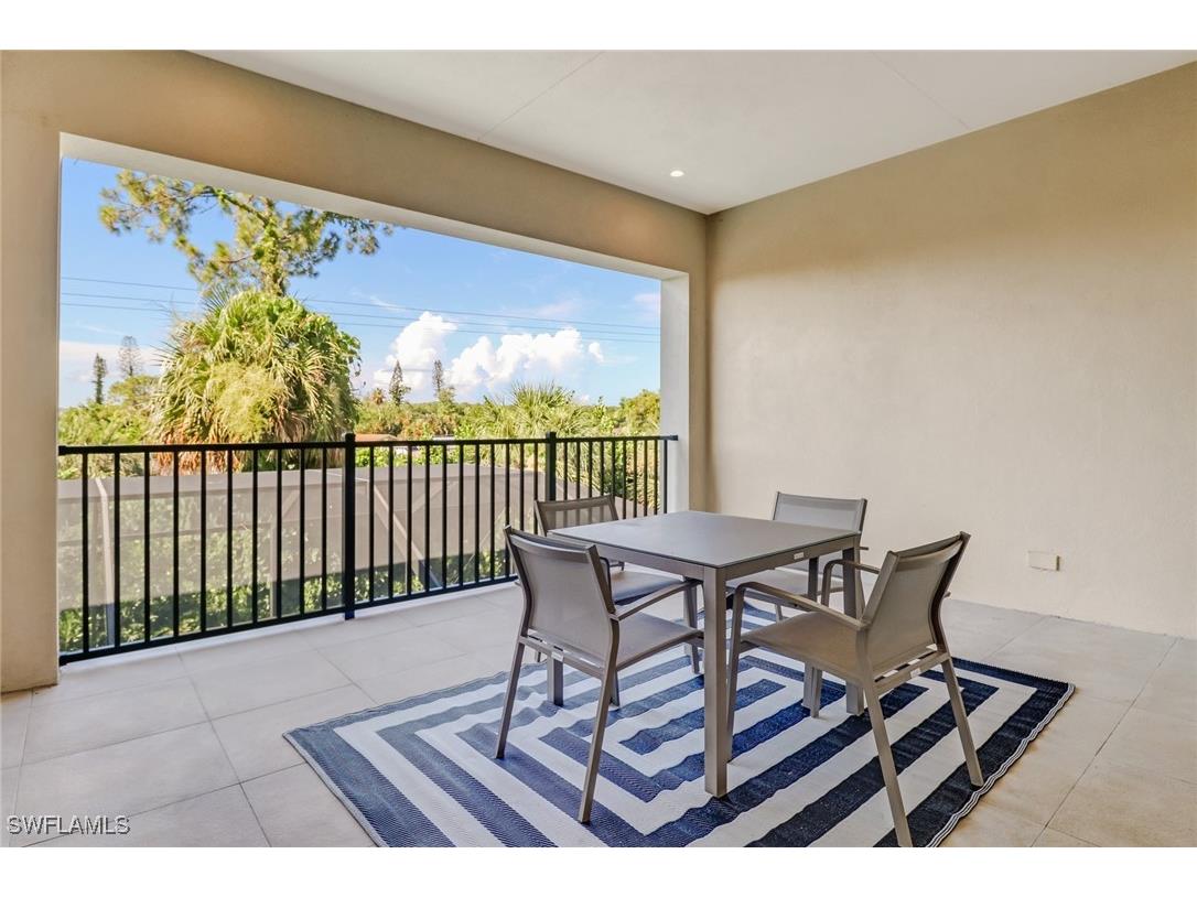 2875 Coco Lakes Drive Naples FL 34105 225053552 image20