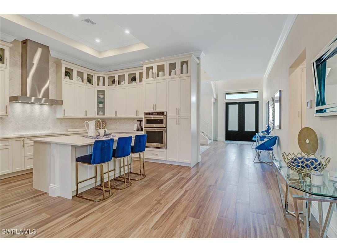 2875 Coco Lakes Drive Naples FL 34105 225053552 image3