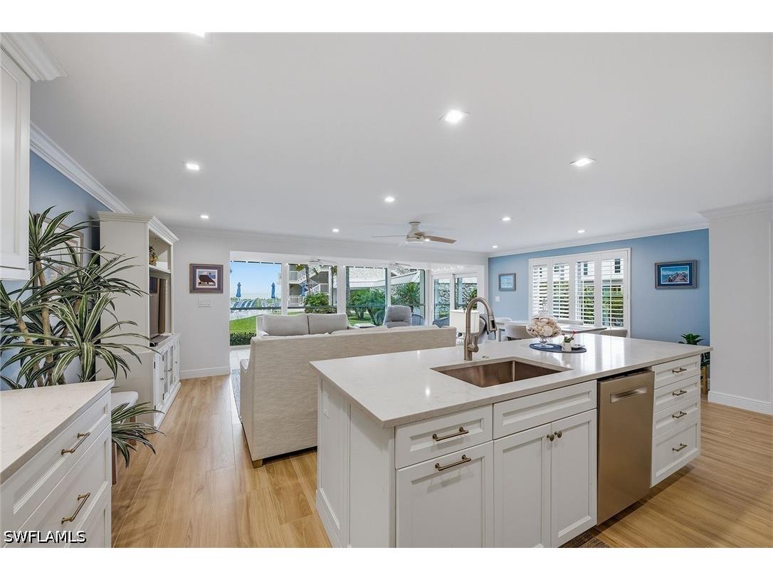 2875 Gulf Shore Boulevard N #106 Naples FL 34103 226021025 image1