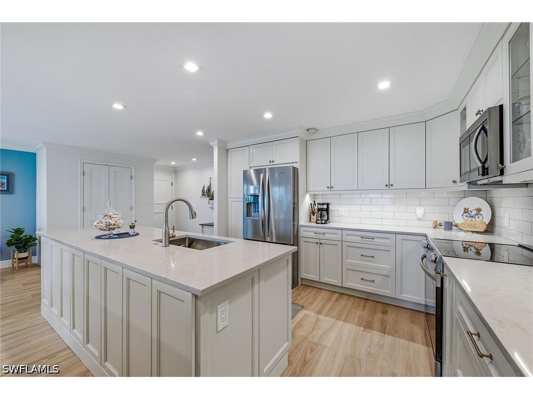2875 Gulf Shore Boulevard N #106 Naples FL 34103 226021025 image8