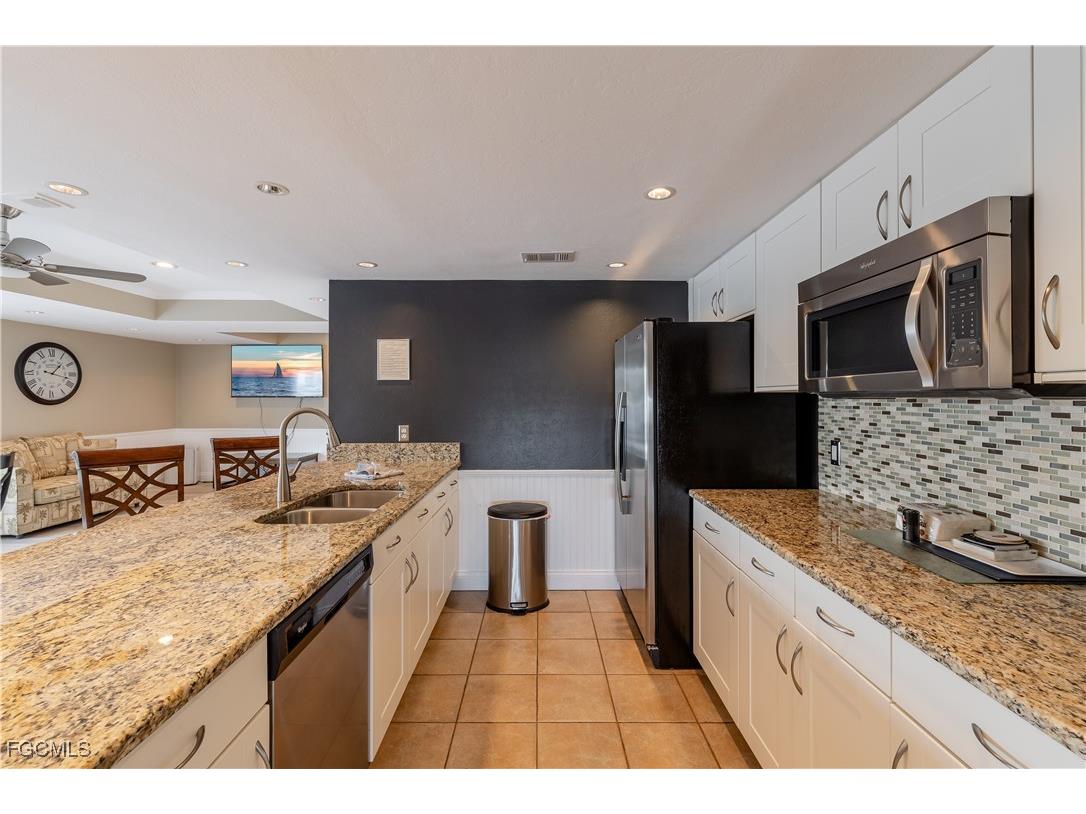 2875 Palm Beach Boulevard #607 Fort Myers FL 33916 2025020122 image26