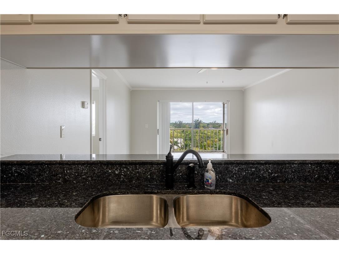 2875 Palm Beach Boulevard #607 Fort Myers FL 33916 2025020122 image8