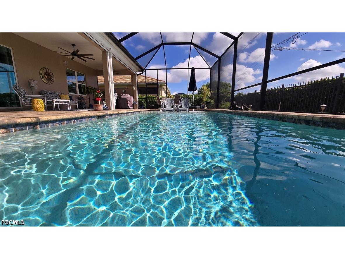2875 Sunset Pointe Circle E Cape Coral FL 33914 2026025197 image3