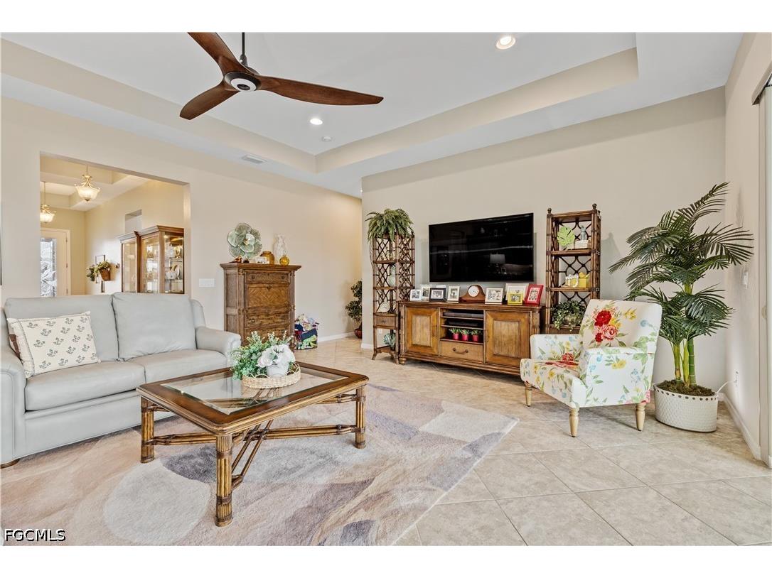 2875 Sunset Pointe Circle E Cape Coral FL 33914 2026025197 image6