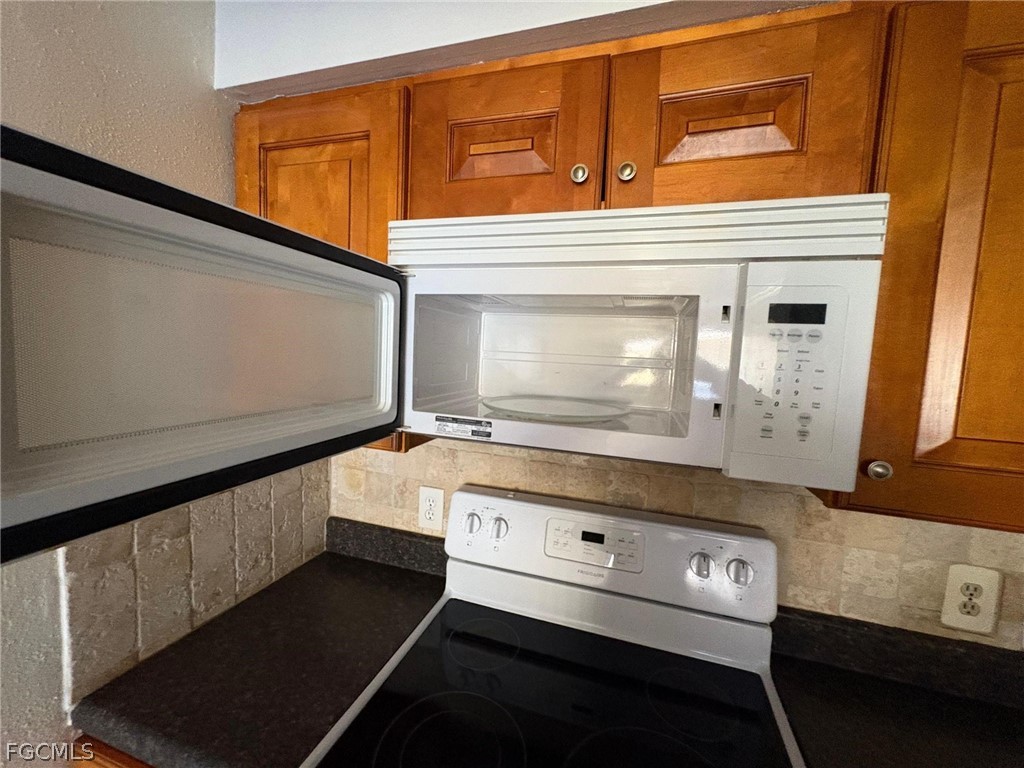 2875 Winkler Avenue #520 Fort Myers FL 33916 2026001680 image7