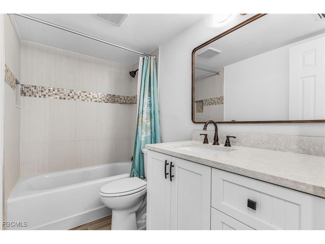 2876 Oleander Street #D3 Saint James City FL 33956 2025018816 image17