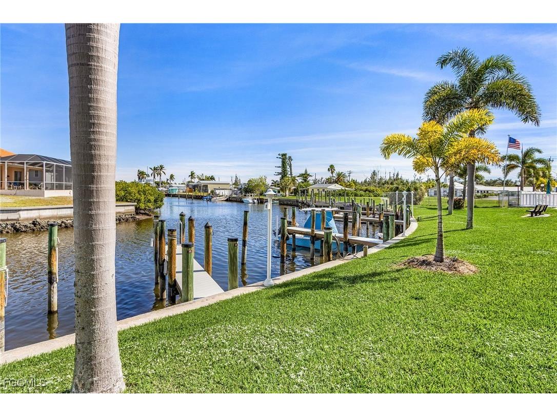 2876 Oleander Street #D3 Saint James City FL 33956 2025018816 image25