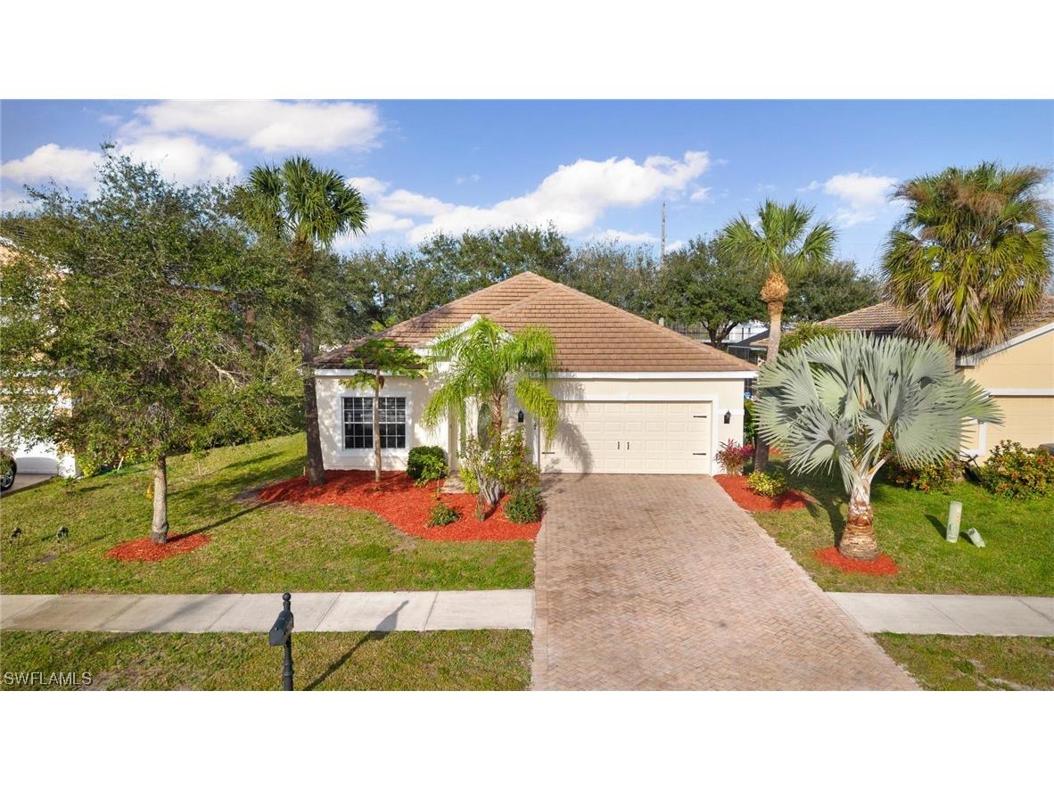 2877 Inlet Cove Lane W Naples FL 34120 224005636 image1